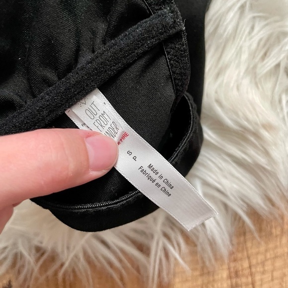 OUT FROM UNDER Black Twist Bralette - Picture 4 of 4